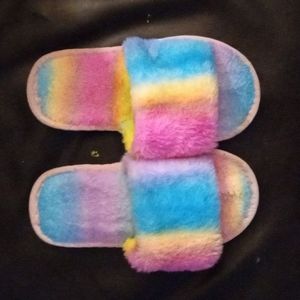 Rainbow fur house shoeslides